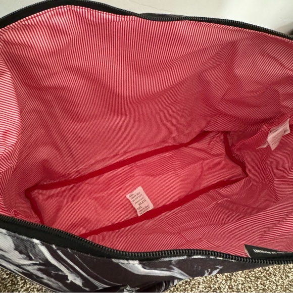 Herschel Supply Co. Strand Duffle Bag Tote - Paint Pour Black Pattern - Picture 5 of 5